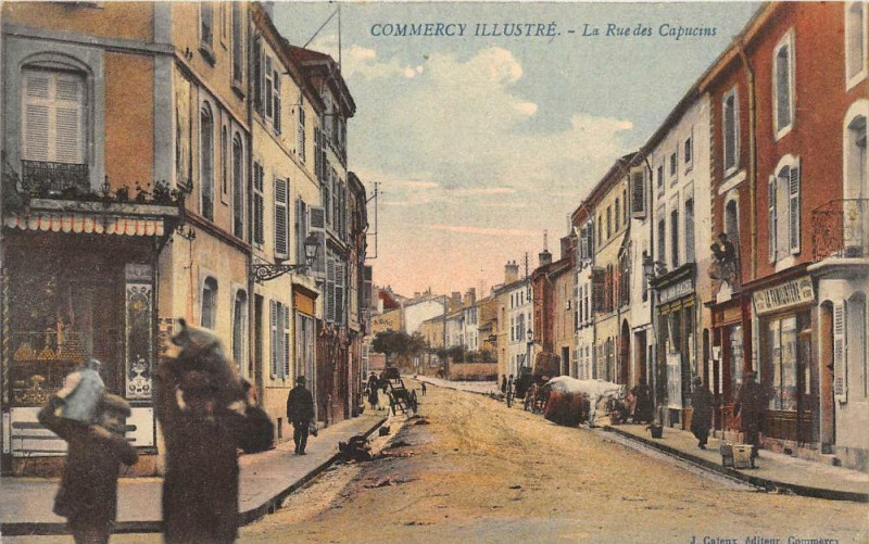 Carte postale ancienne Commercy La Rue Des Capucins à Commercy