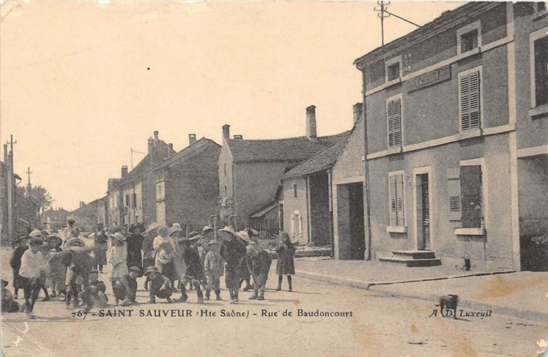 Carte postale ancienne Saint Sauveur Rue De Baudoncourt (cliché  pas courant à Baudoncourt