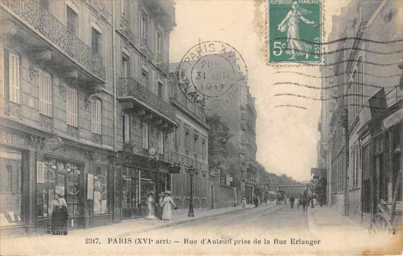 Carte postale ancienne Rue d'Auteuil prise de la Rue Erlanger à Paris 16e