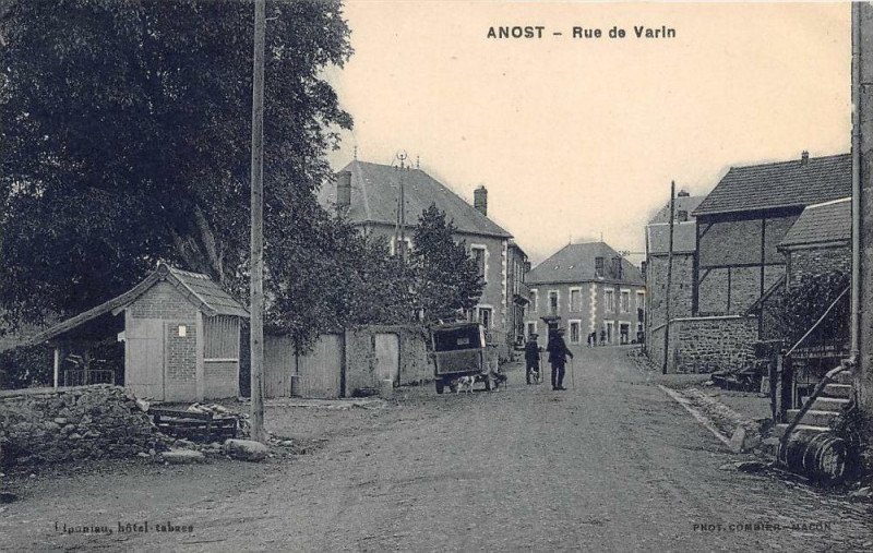 Carte postale ancienne Anost Rue De Varin à Anost