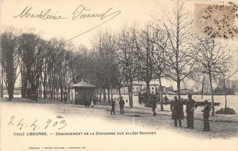 Carte postale ancienne Libourne Debordement De La Dordogne Aux Allees Souchet (dos non divisé) C à Libourne