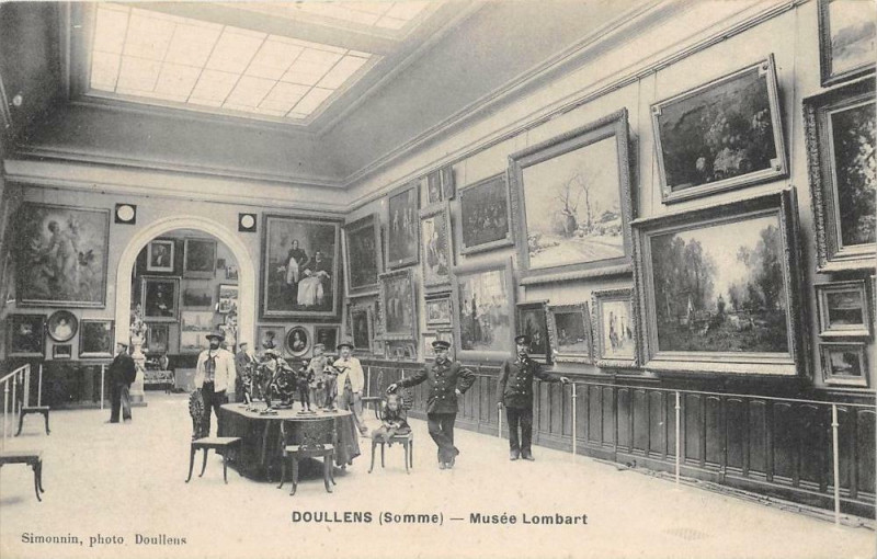 Carte postale ancienne Doullens Musee Lombart (cliché pas courant à Doullens