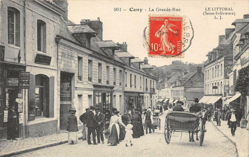 Carte postale ancienne Cany La Grande Rue