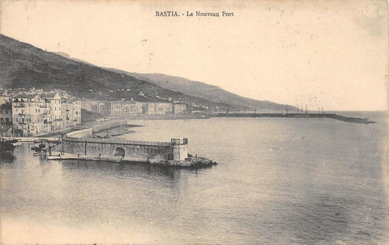 Carte postale ancienne 20 Corse Bastia Le Nouveau Port (dos non divisé) à Bastia
