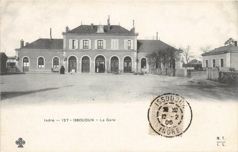 Carte postale ancienne Issoudun La Gare (dos non divisé) à Issoudun