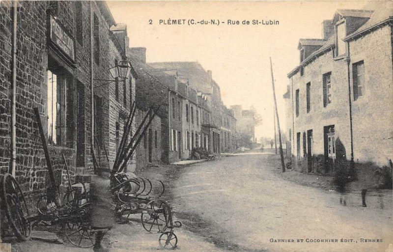 Carte postale ancienne Rue de Saint-Lubin à Plémet