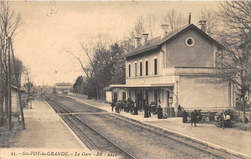 Carte postale ancienne Sainte Foy La Grande La Gare à Sainte-Foy-la-Grande