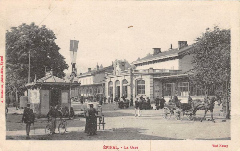 Carte postale ancienne Epinal La Gare à Épinal