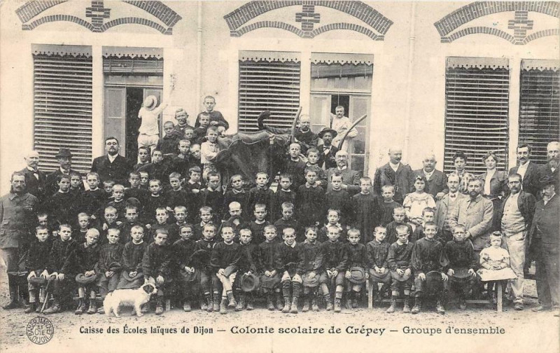 Carte postale ancienne Ecoles De Dijon Colonie Scolaire De Crepey Groupe D'Ensemble à Dijon