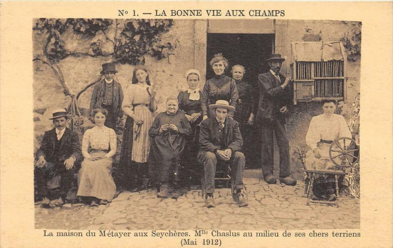 Carte postale ancienne La Bonne Vie Aux Champs La Maison Du Metayer Aux Seycheres Melle Chaslus