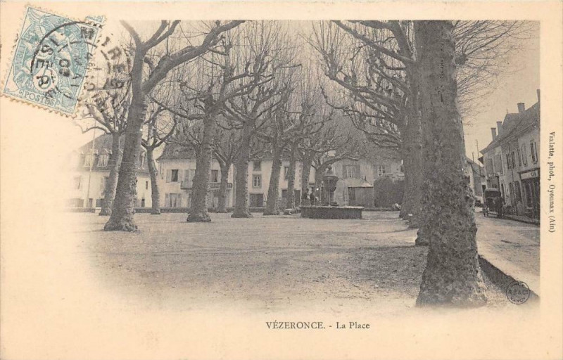 Carte postale ancienne Vezeronce La Place (dos non divisé) à Vézeronce-Curtin