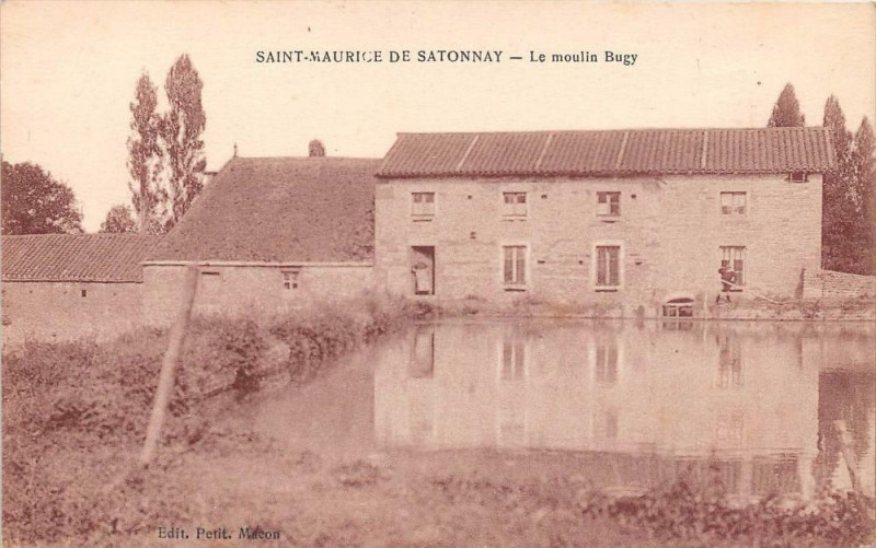 Carte postale ancienne Saint Maurice De Satonnay Le Moulin Bugy à Saint-Maurice-de-Satonnay