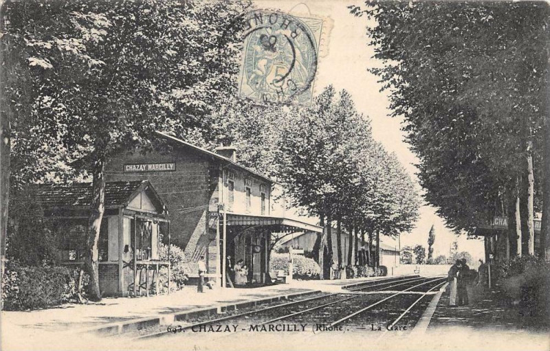 Carte postale ancienne Chazay Marcilly La Gare