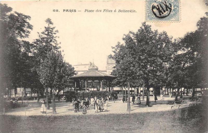 Carte postale ancienne Place des Fêtes à Belleville à Paris 19e