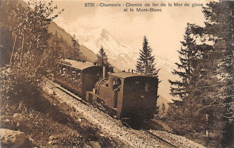 Carte postale ancienne Chamonix Chemin De Fer De La Mer De Glace Et Le Mont Blanc (Train