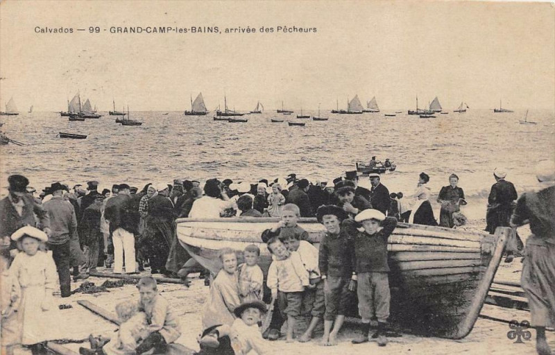Carte postale ancienne Grand Camp Les Bains Arrivee Des Pecheurs
