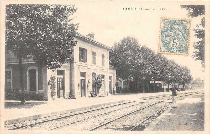 Carte postale ancienne Coubert La Gare à Coubert