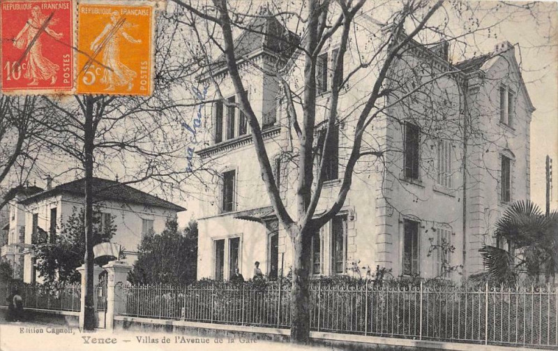 Carte postale ancienne Vence Villas De L'Avenue De La Gare à Vence