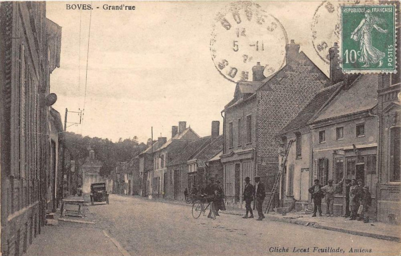 Carte postale ancienne Boves Grand'Rue à Boves