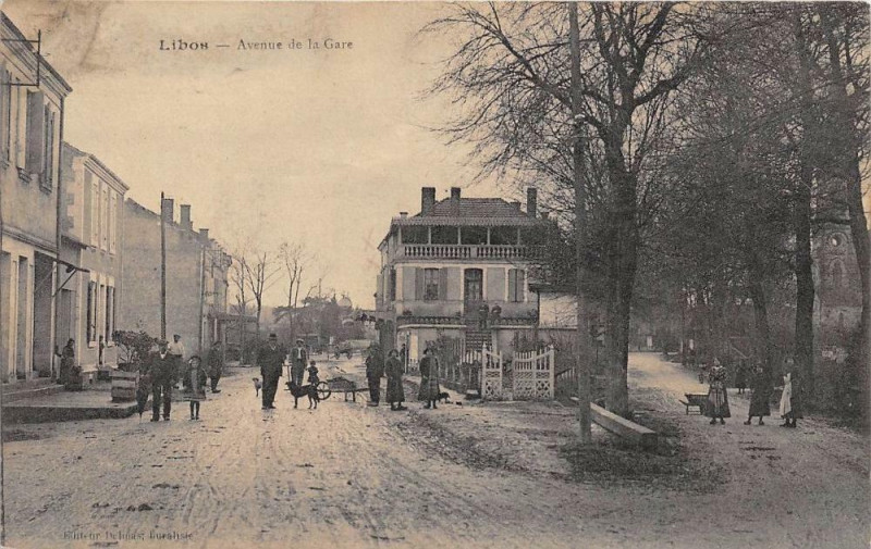Carte postale ancienne Libos Avenue De La Gare