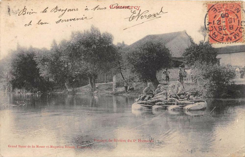 Carte postale ancienne Commercy Passage De Riviere Du 6e Hussards à Commercy