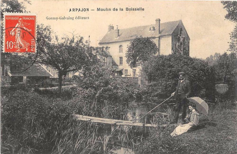 Carte postale ancienne Arpajon Moulin De La Boisselle à Arpajon