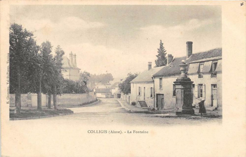 Carte postale ancienne Colligis La Fontaine