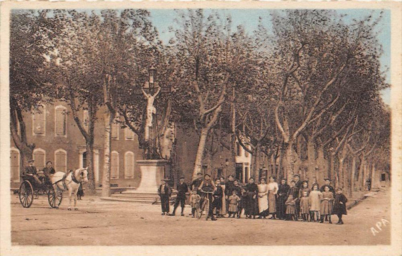 Carte postale ancienne Dourgne Entree De La Promenade à Dourgne