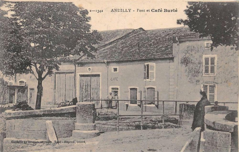 Carte postale ancienne Andilly Pont Et Cafe Burte à Andilly