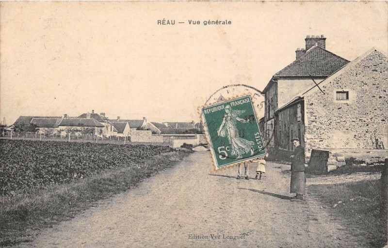 Carte postale ancienne Reau Vue Generale à Réau