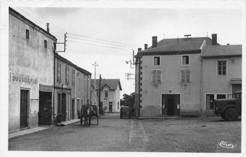 Carte postale ancienne Lentigny La Poste à Lentigny