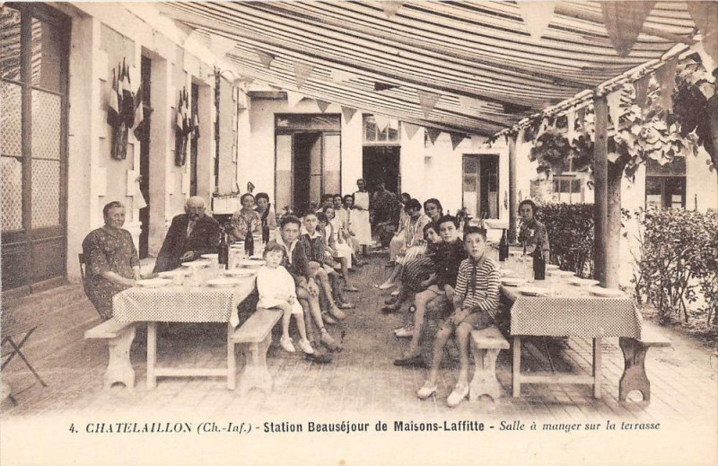 Carte postale ancienne Chatelaillon Station Beausejour De Maisons Laffitte Salle A Manger