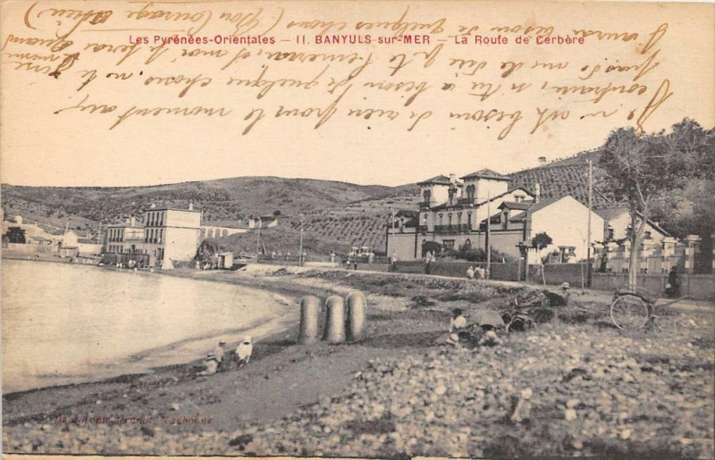 Carte postale ancienne Banyuls Sur Mer La Route De Cerbere à Cerbère