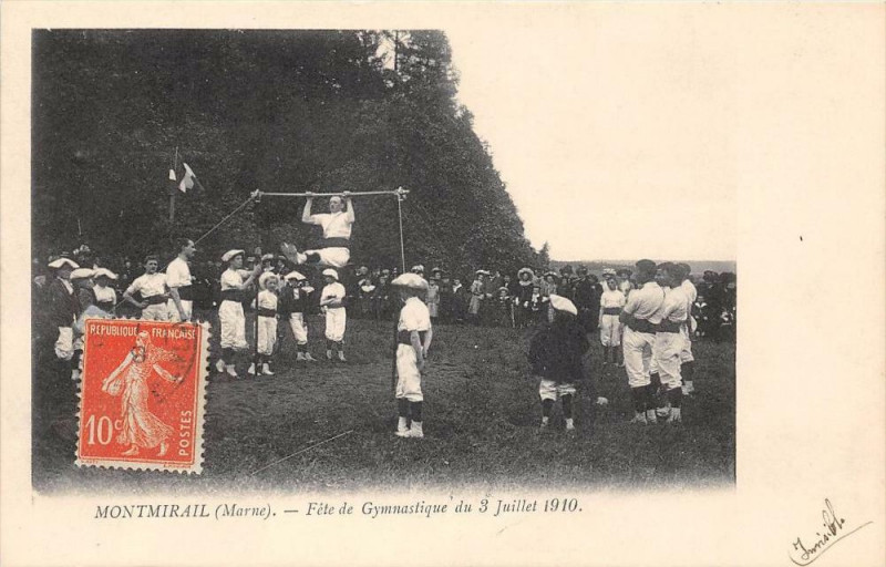 Carte postale ancienne Montmirail Fete De Gymnastique Du 3 Juillet 1910 à Montmirail