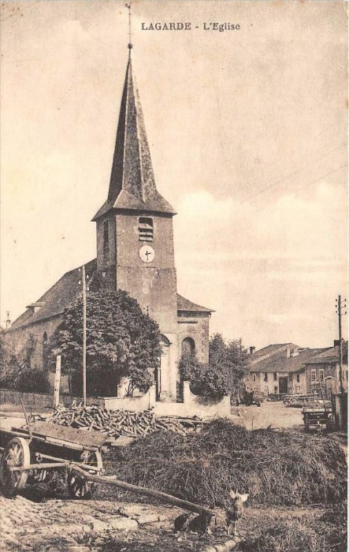 Carte postale ancienne Lagarde L´EGLISE (cliché pas courant à Lagarde