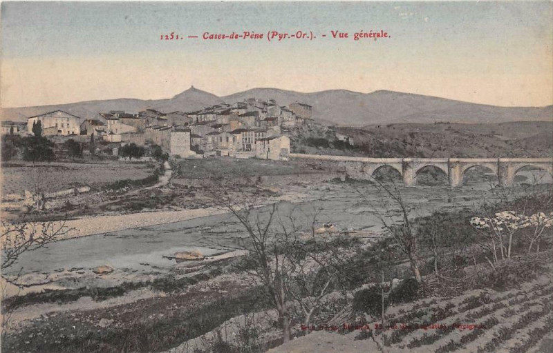 Carte postale ancienne Cases De Pene Vue Generale