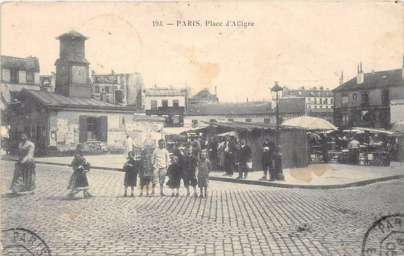 Carte postale ancienne Paris XIIe Place D'Alligre à Paris 12e