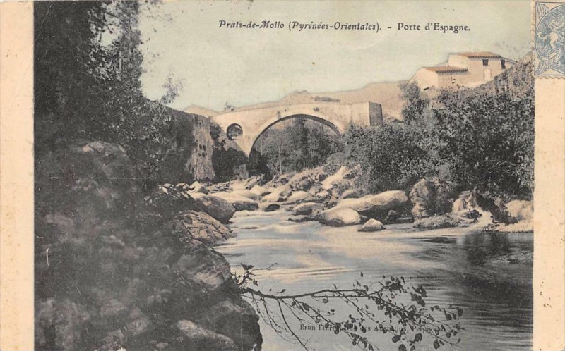 Carte postale ancienne Prats De Mollo Porte D'Espagne à Llo