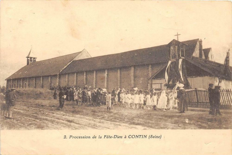 Carte postale ancienne Procession De La Fete Dieu A Contin