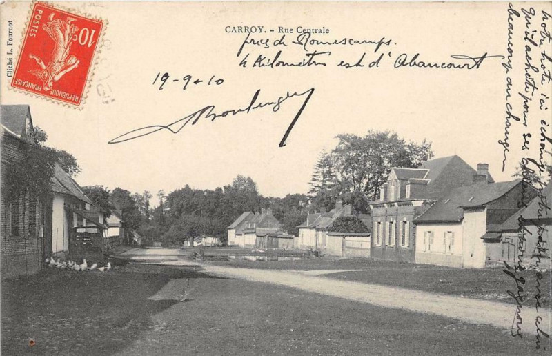 Carte postale ancienne Carroy Rue Centrale (cliché pas courant