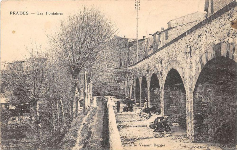 Carte postale ancienne Prades Les Fontaines à Prades