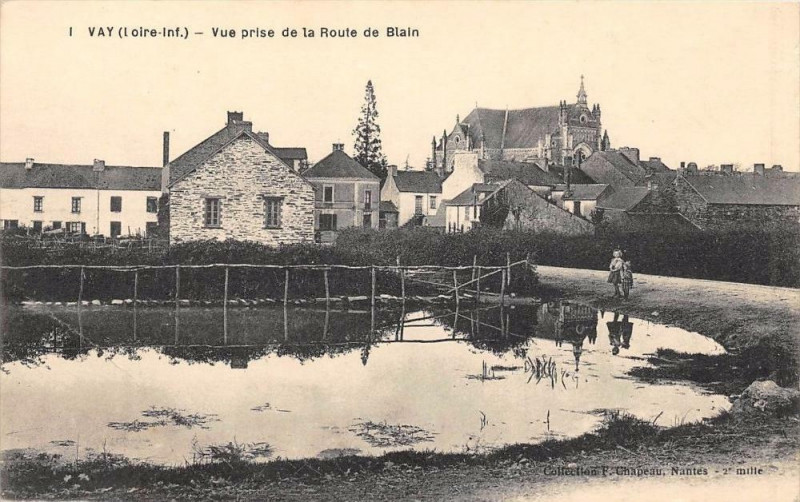 Carte postale ancienne Vay Vue Prise De La Route De Blain à Vay
