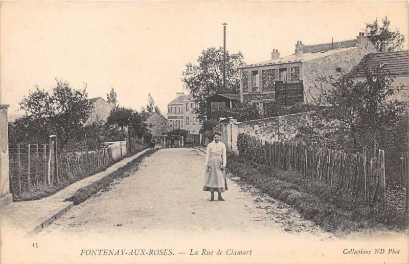 Carte postale ancienne Fontenay Aux Roses La Rue De Clamart (dos non divisé) à Clamart