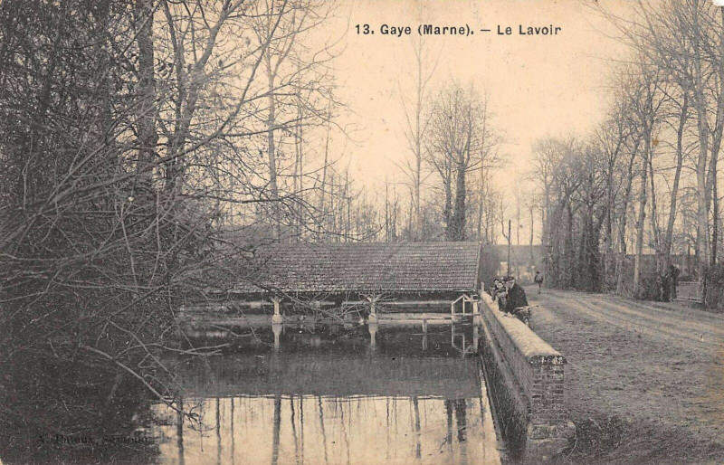 Carte postale ancienne Gaye Le Lavoir à Gaye