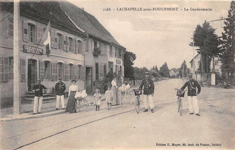 Carte postale ancienne La Chapelle Sous Rougemont La Gendarmerie