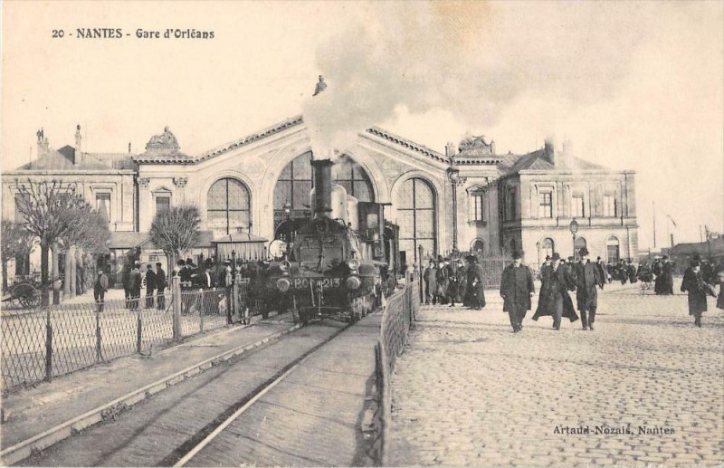 Carte postale ancienne Nantes Gare D'Orleans (Train Beau Plan à Nantes