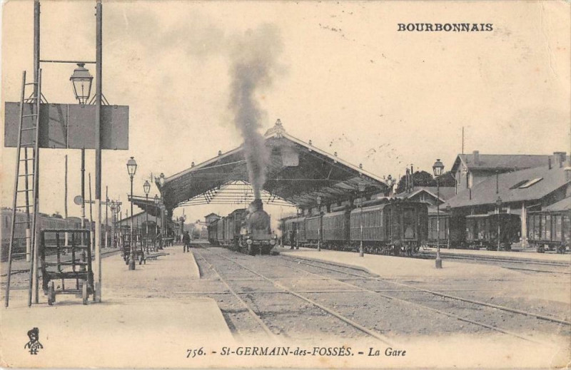 Carte postale ancienne Saint Germain Des Fosses La Gare (Train