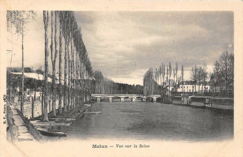 Carte postale ancienne Melun Vue Sur La Seine (dos non divisé) à Melun