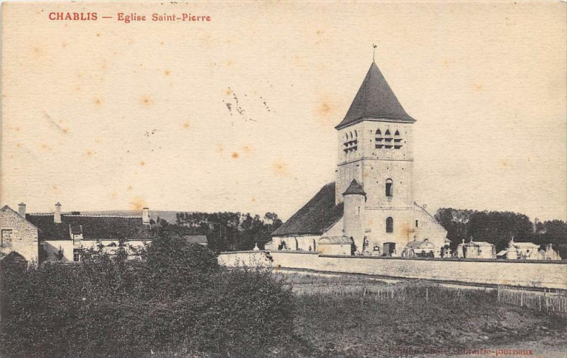 Carte postale ancienne Chablis Eglise Saint Pierre à Chablis