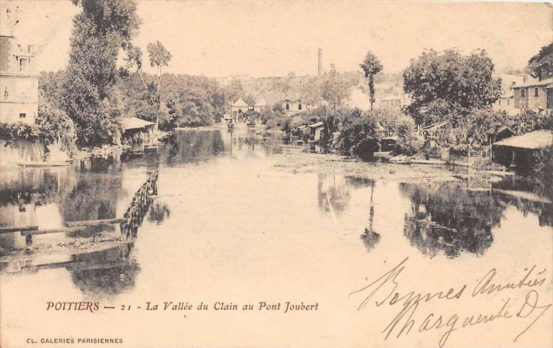 Carte postale ancienne Poitiers La Vallee Du Clain Au Pont Joubert (dos non divisé) à Poitiers